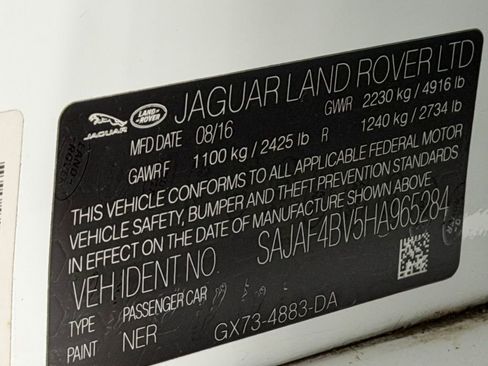 Used 2017 Jaguar XE R-Sport image 28