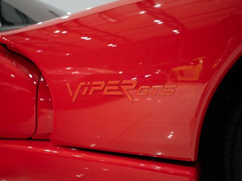 Used 1997 Dodge Viper GTS RWD image 44