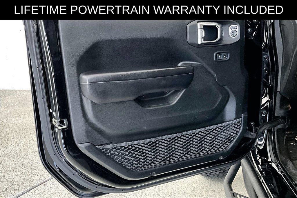 Used 2019 Jeep Wrangler Unlimited Rubicon AWD/4WD image 23