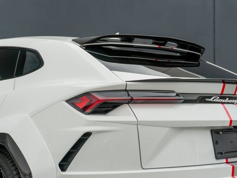 Used 2021 Lamborghini Urus AWD/4WD image 49