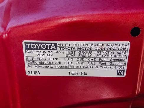 Used 2023 Toyota 4Runner TRD Off-Road Premium w/ Moonroof Package AWD/4WD image 27