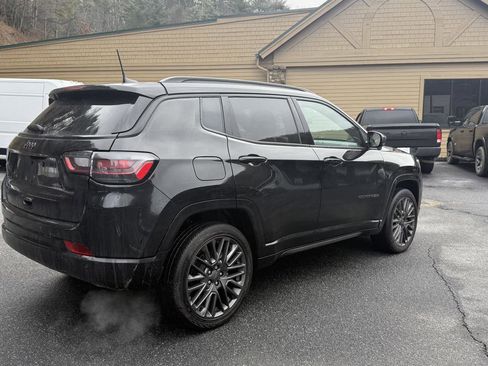 Certified 2024 Jeep Compass Limited w/ High Altitude Package image 6