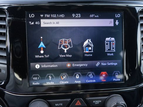 Used 2019 Jeep Grand Cherokee High Altitude AWD/4WD image 18