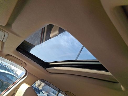 Used 2019 Honda CR-V Touring image 14