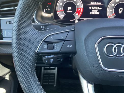 Used 2025 Audi SQ8 Premium Plus AWD/4WD image 34