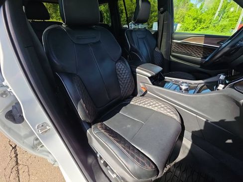 Used 2022 Jeep Grand Cherokee Summit AWD/4WD image 27