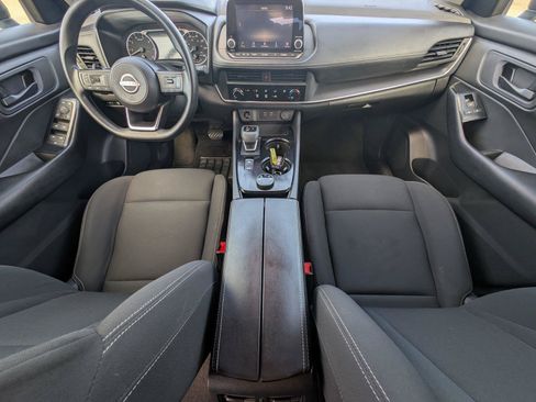 Used 2024 Nissan Rogue S AWD/4WD image 32