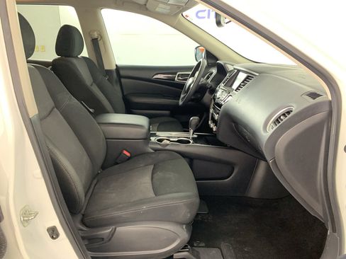 Used 2020 Nissan Pathfinder SV FWD image 40