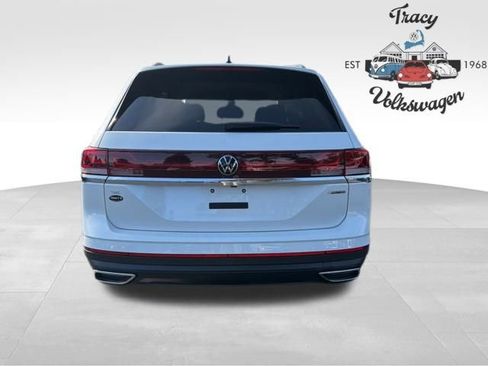 New 2026 Volkswagen Atlas SE image 6