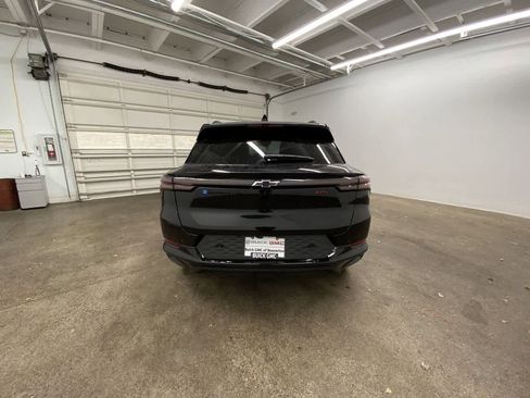 Used 2024 Chevrolet Equinox EV RS image 5