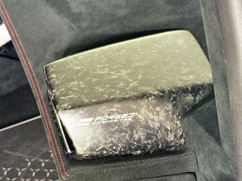 Used 2018 Lamborghini Huracan image 31