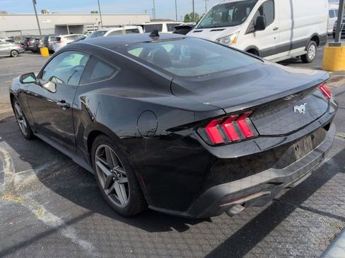 Certified 2024 Ford Mustang Coupe RWD image 2
