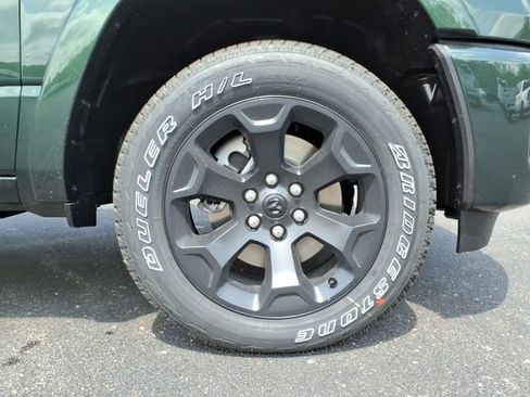 New 2026 RAM 1500 Big Horn AWD/4WD image 9