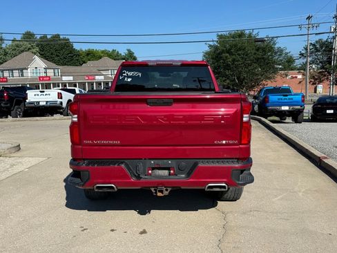 Used 2019 Chevrolet Silverado 1500 Custom w/ Custom Value Package AWD/4WD image 7