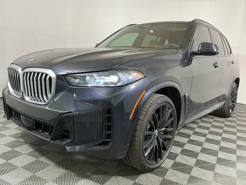 New 2026 BMW X5 xDrive40i w/ Executive Package image 2
