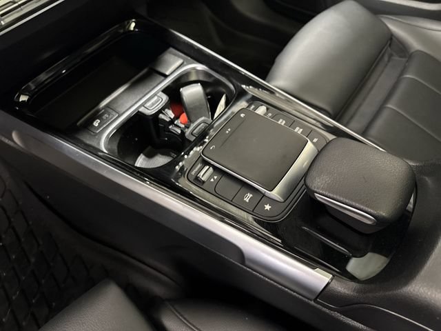 Used 2023 Mercedes-Benz GLB 250 4MATIC image 21