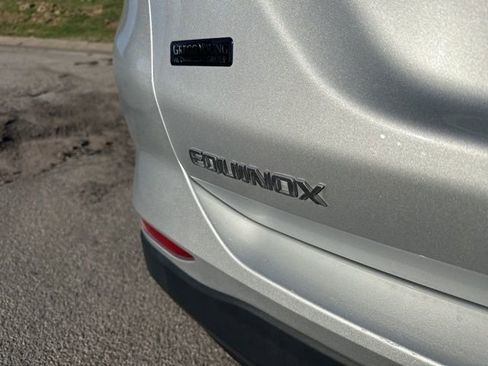 Used 2022 Chevrolet Equinox Premier AWD/4WD image 13