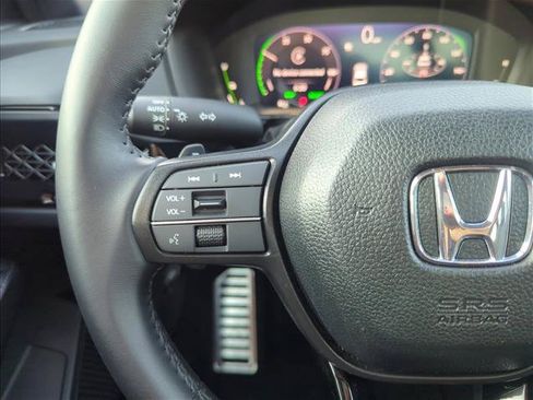 Used 2025 Honda Accord Sport image 12