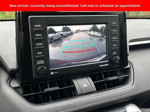 Used 2022 Toyota RAV4 LE AWD/4WD image 14