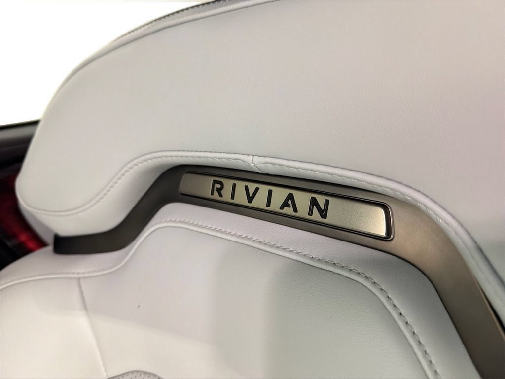 Used 2024 Rivian R1S Launch Edition Quad AWD/4WD image 22