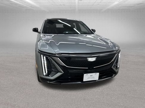 Certified 2025 Cadillac Lyriq Sport AWD/4WD image 2