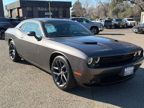 Used 2020 Dodge Challenger SXT w/ Blacktop Package image 3