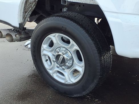 Used 2025 Ford F250 XLT image 22