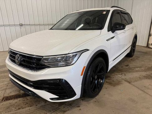 Certified 2023 Volkswagen Tiguan SE R-Line FWD image 6