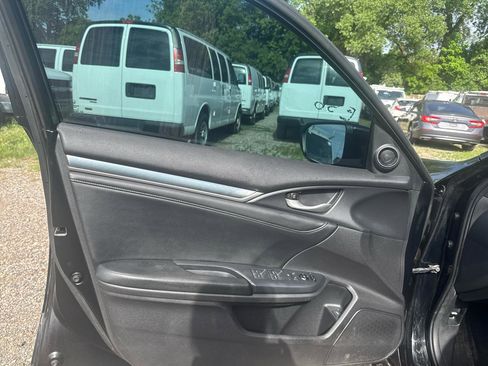 Used 2016 Honda Civic EX-L image 7