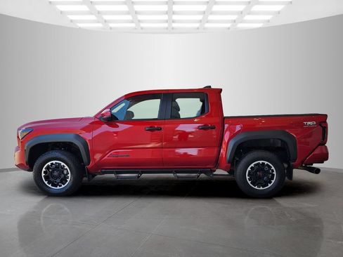 Used 2024 Toyota Tacoma TRD Off-Road AWD/4WD image 8