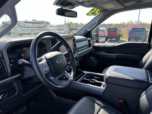 Used 2025 Ford F250 Lariat w/ Lariat Ultimate Package AWD/4WD image 25