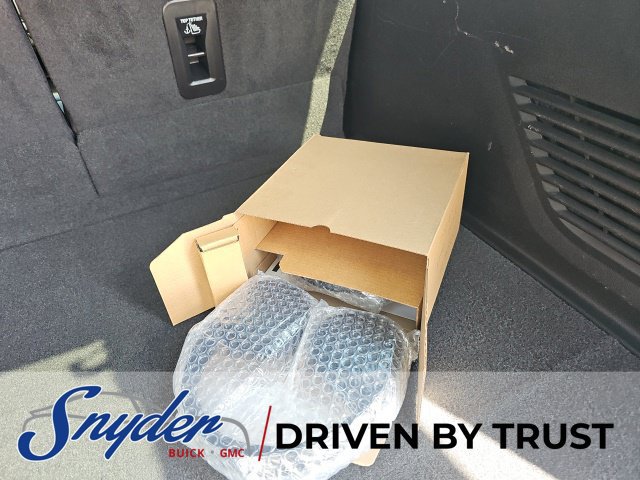 Used 2023 Chevrolet Suburban High Country AWD/4WD image 40