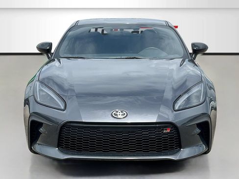 Used 2025 Toyota GR86 w/ ALL Weather Mat Package (TMS) RWD image 2