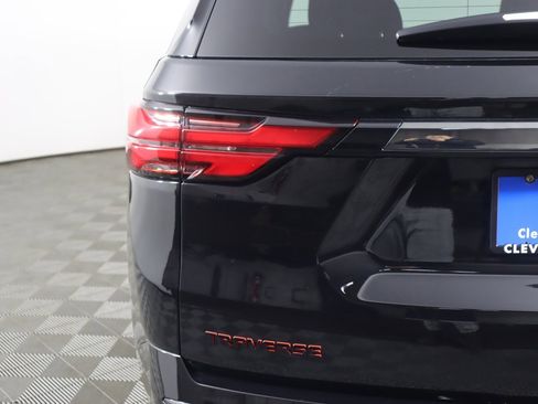 Used 2023 Chevrolet Traverse Premier w/ Redline Edition image 19