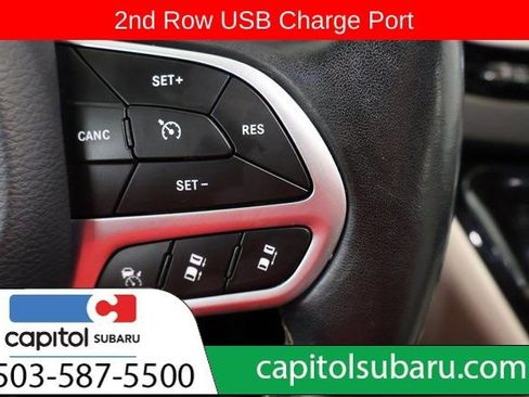 Used 2020 Chrysler Pacifica Touring-L w/ Tire & Wheel Group image 20