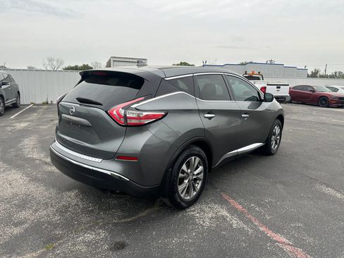 Used 2018 Nissan Murano S image 3