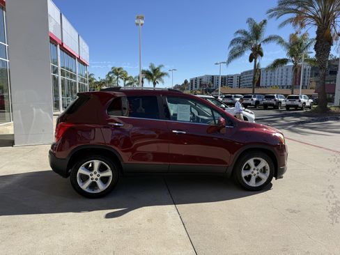 Used 2016 Chevrolet Trax LTZ image 4