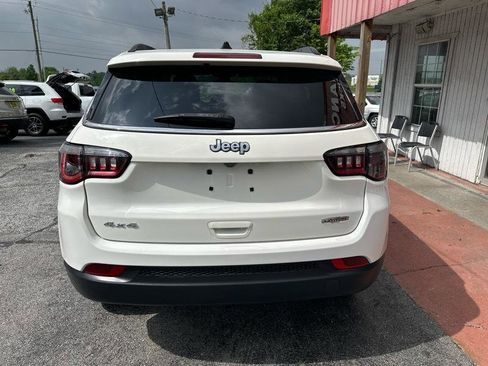 Used 2021 Jeep Compass Latitude w/ Sun and Sound Group AWD/4WD image 7