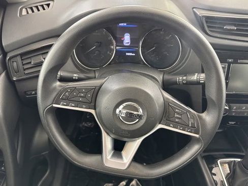 Used 2018 Nissan Rogue S FWD image 23