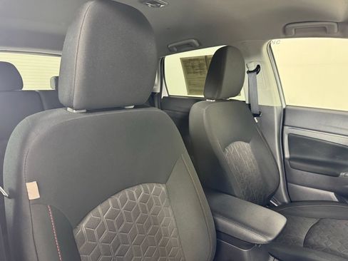 Used 2024 Mitsubishi Outlander Sport Ralliart AWD/4WD image 46