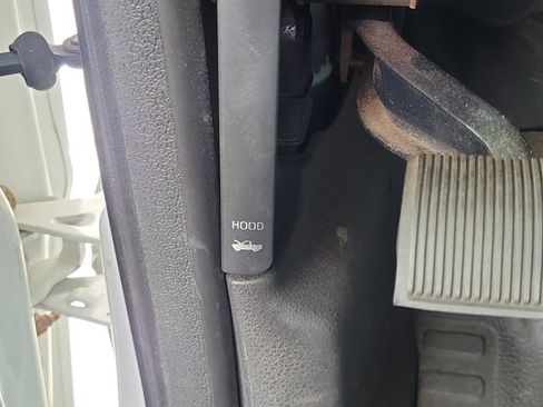 Used 2015 Ford F550 2WD Regular Cab Super Duty image 28