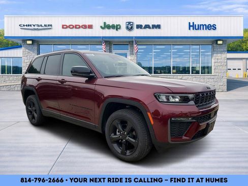 New 2026 Jeep Grand Cherokee Limited w/ Limited Altitude Package AWD/4WD image 1