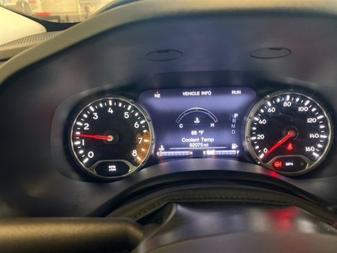 Used 2017 Jeep Renegade Limited image 16