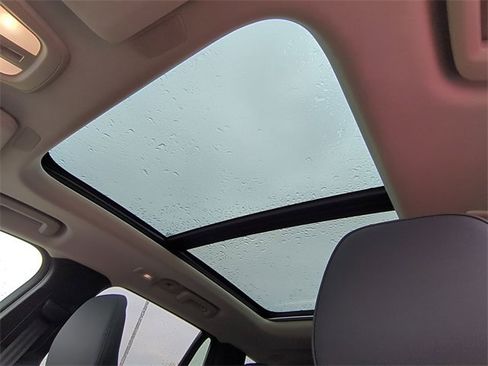 New 2026 Volvo XC90 B6 Plus w/ Protection Package Premier image 10