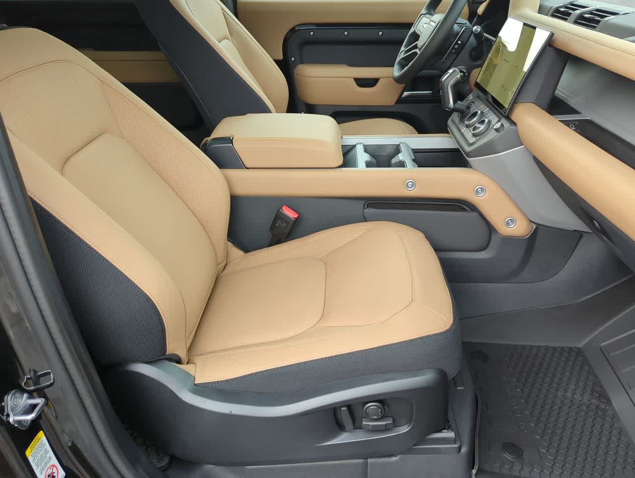 New 2026 Land Rover Defender 90 V8 AWD/4WD image 22