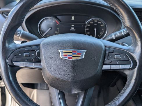 Used 2021 Cadillac XT4 Luxury w/ Cold Weather Package image 18