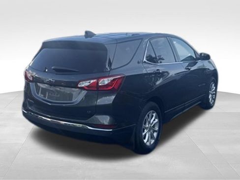 Used 2019 Chevrolet Equinox LT FWD image 2