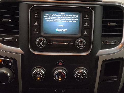 Used 2020 RAM 1500 Classic SLT image 25