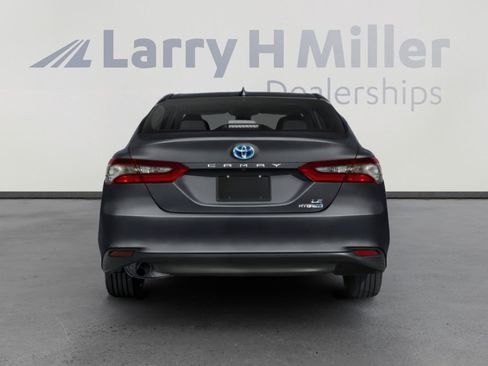 Used 2024 Toyota Camry XLE image 5
