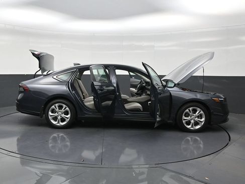 Used 2025 Honda Accord LX image 28